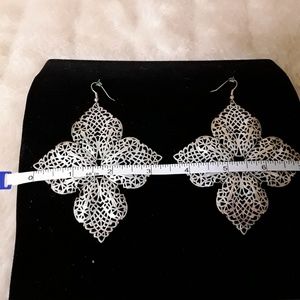 0 Jewelry - Silvertone Filigree Flower Pierced Dangle Earrings 0 Jewelry - Silvertone Filigree Flower Pierced Dangle Earrings